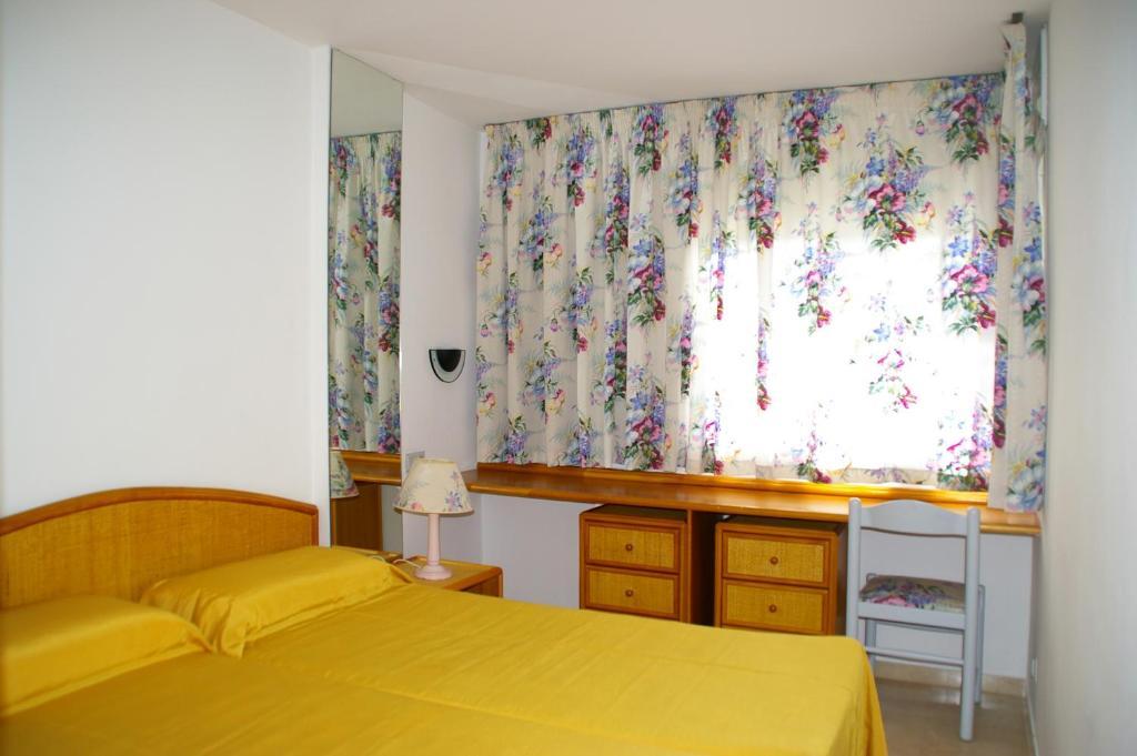 Apartamentos Centremar 레스타르티트 객실 사진